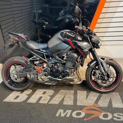 KAWASAKI Z900 